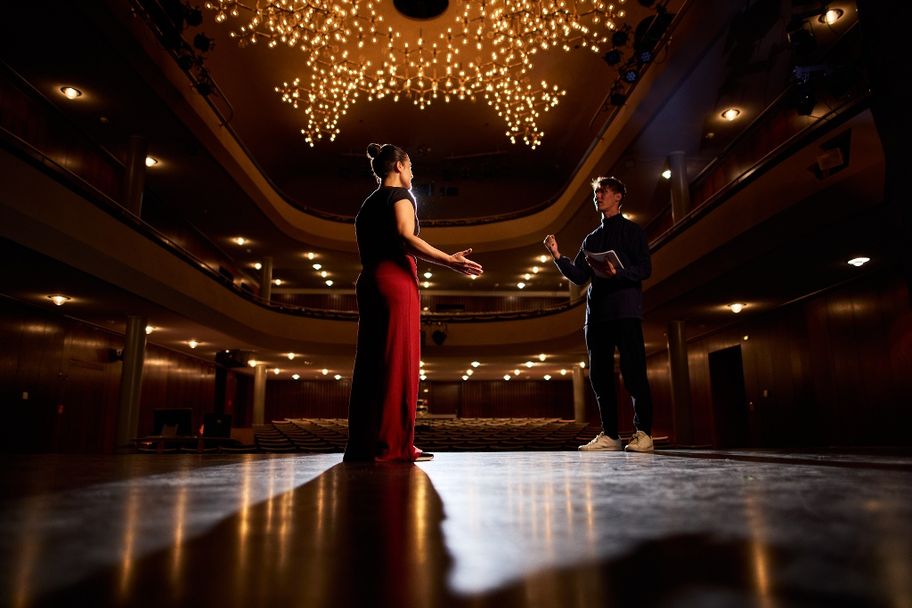 Theaterauffuehrung_Landestheater_Memmingen_Gluecksucher-Weg