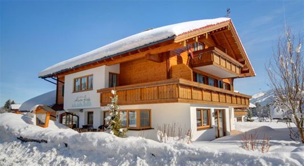 Hausbild Winter