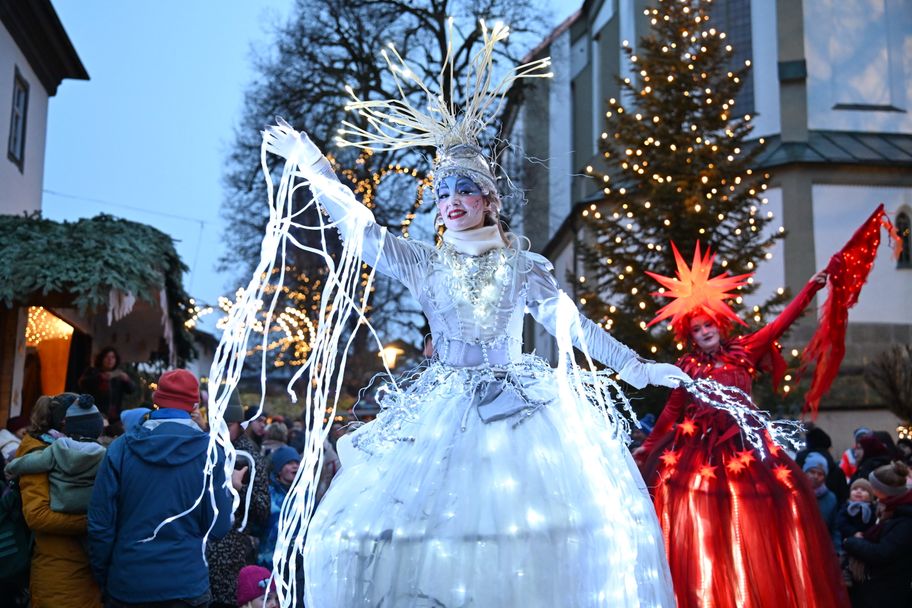 Märchenhafte Winterengel