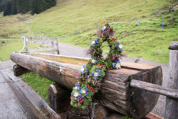Einen Kranz gibt es nach einem unfallfreien Sommer