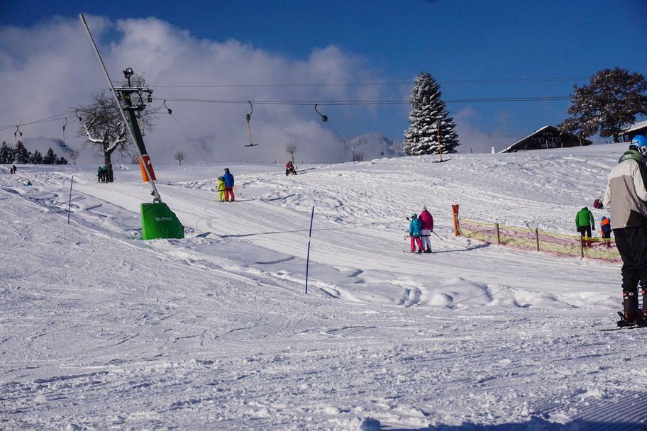 Kleines Skigebiet am Stinesser