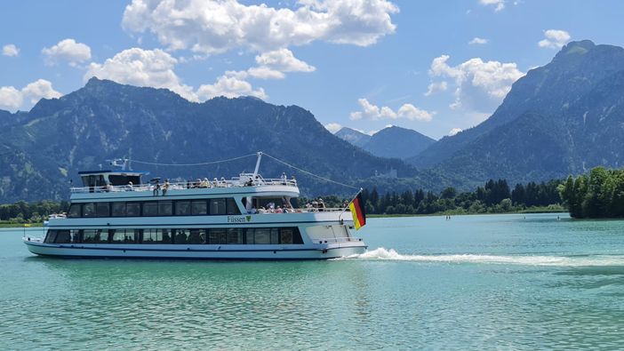 The Forggensee boat trip is free with our Königscard (without without guarantee)