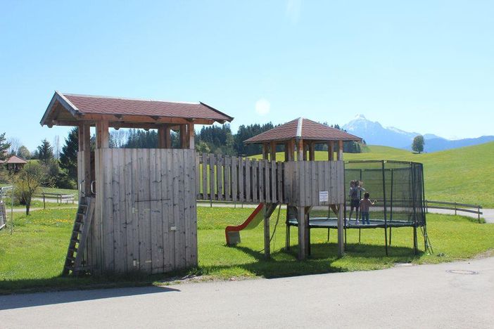 Spielpatz Bauernhof Steinacher Hopferried