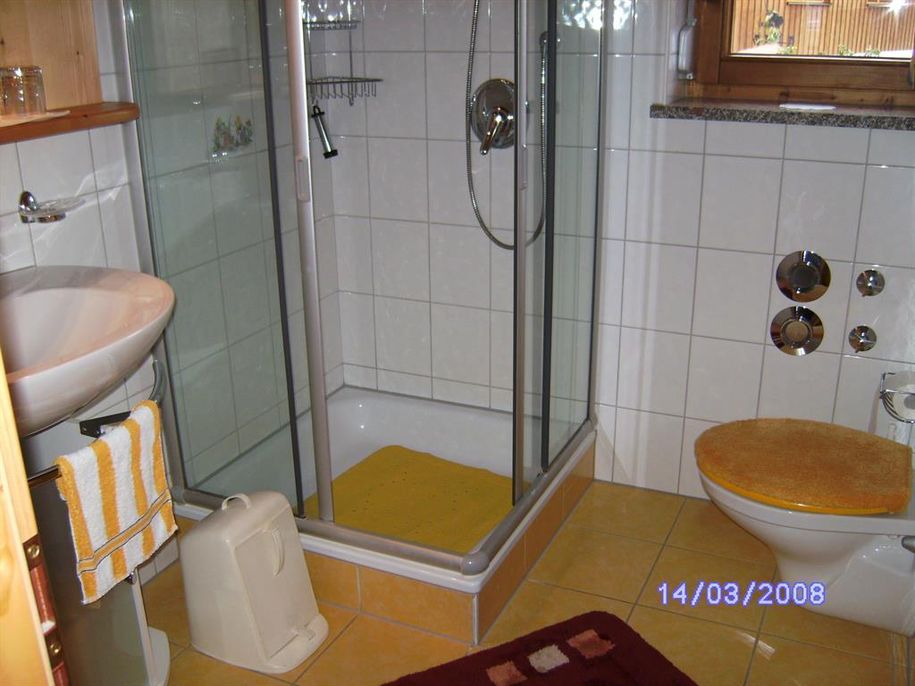 Dusche-Bad