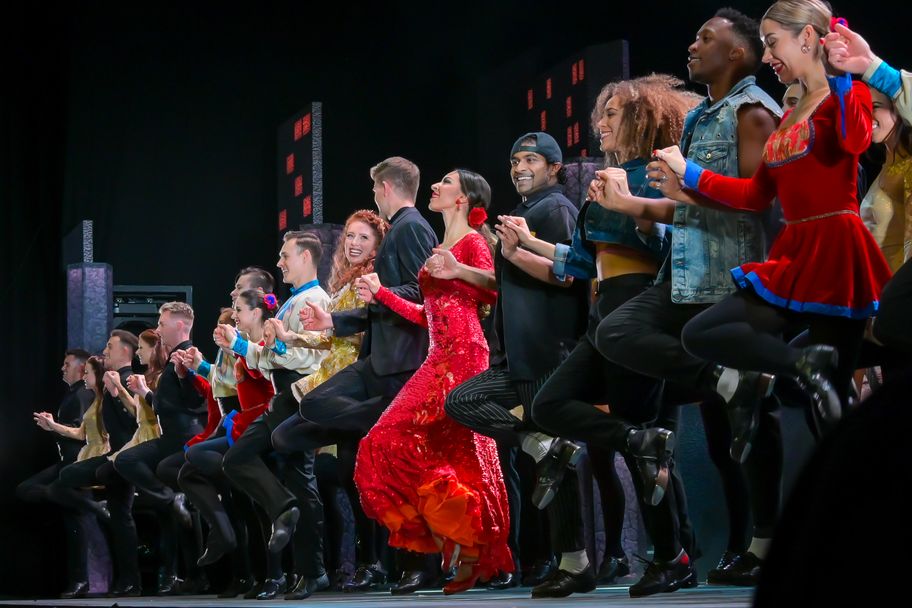 Riverdance, Finale Photo credit  © Abhann Productions