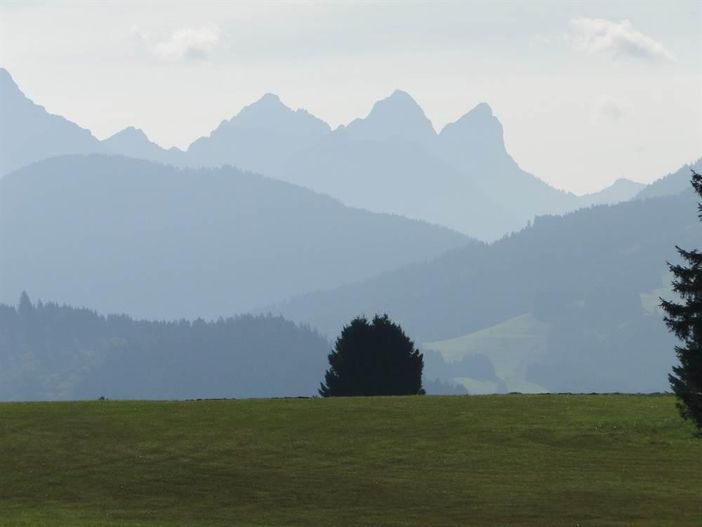Atemberaubender Blick auf die Tannheimer Berge