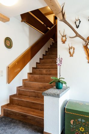 neue Böden im Hausgang