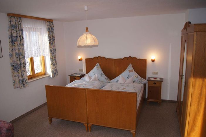 FeWo groß Schlafzimmer