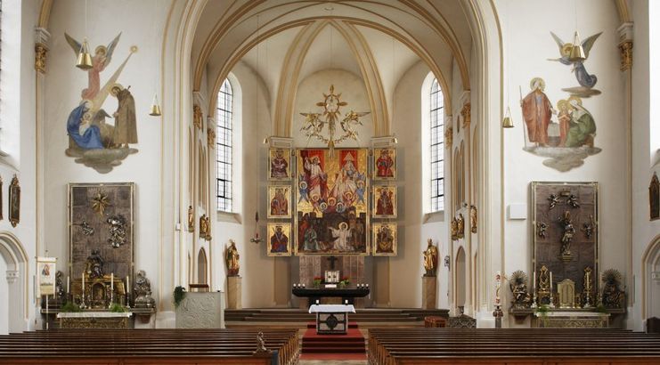 Innenansicht der Pfarrkirche St. Stephan