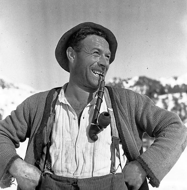 Mann mit Pfeife 1939