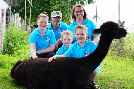 Familie Wanner und ihre Alpakas / Familie Wanner und ihre Alpakas