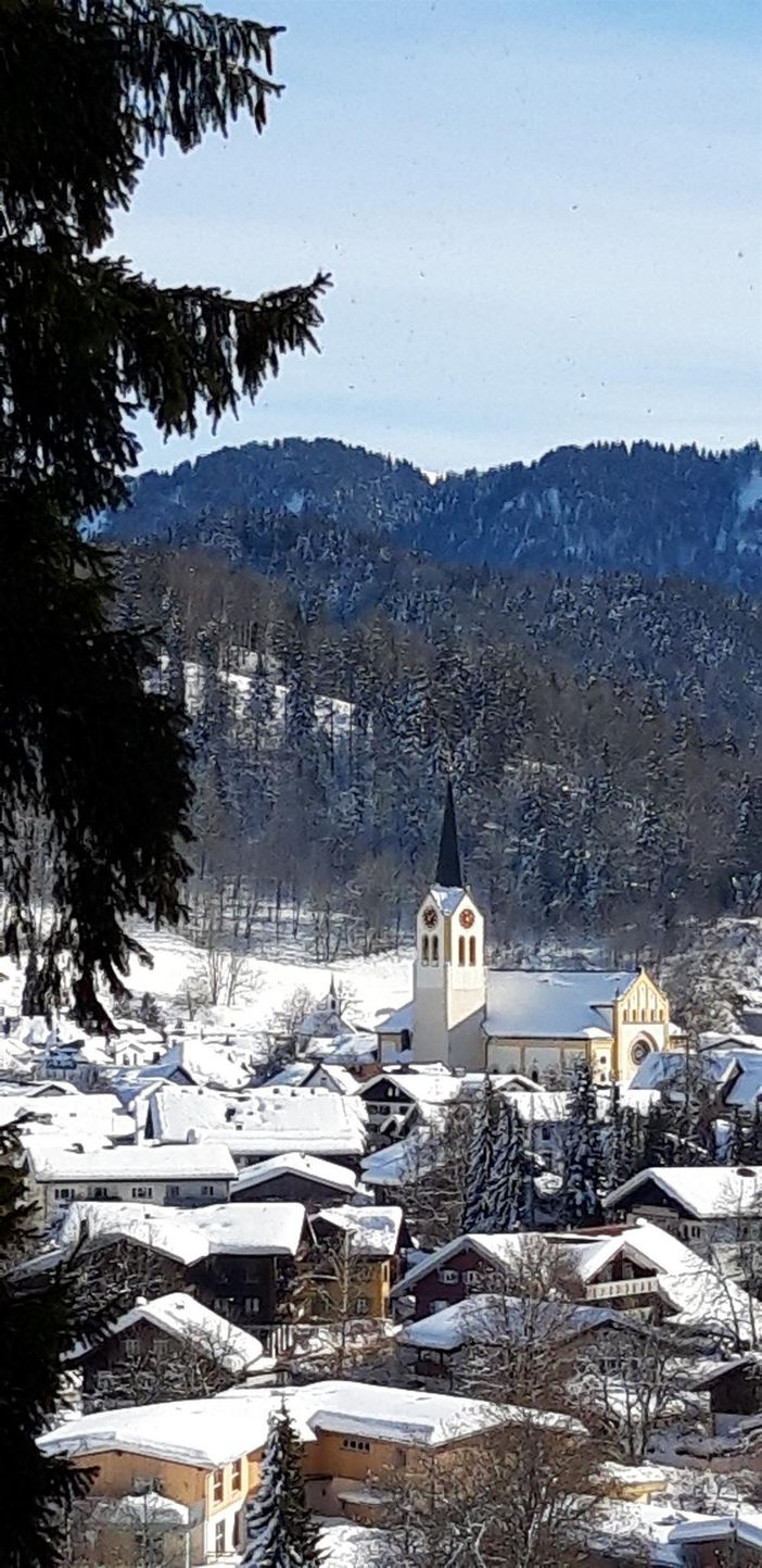 Winterwandern Blick Kirche
