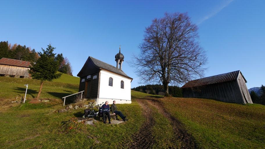 Die malerische Kapelle Oberried als letztes Gebäude der einstigen Siedlung