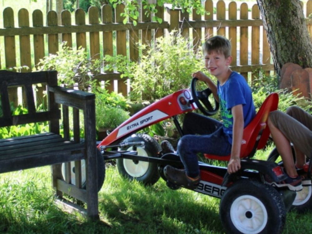 Auch im Garten, läßt es sich gut fahren