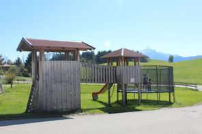 Spielpatz Bauernhof Steinacher Hopferried