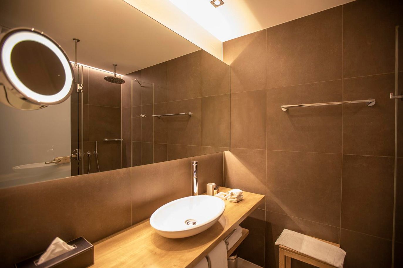 Ihr Bad, modern und geräumig
