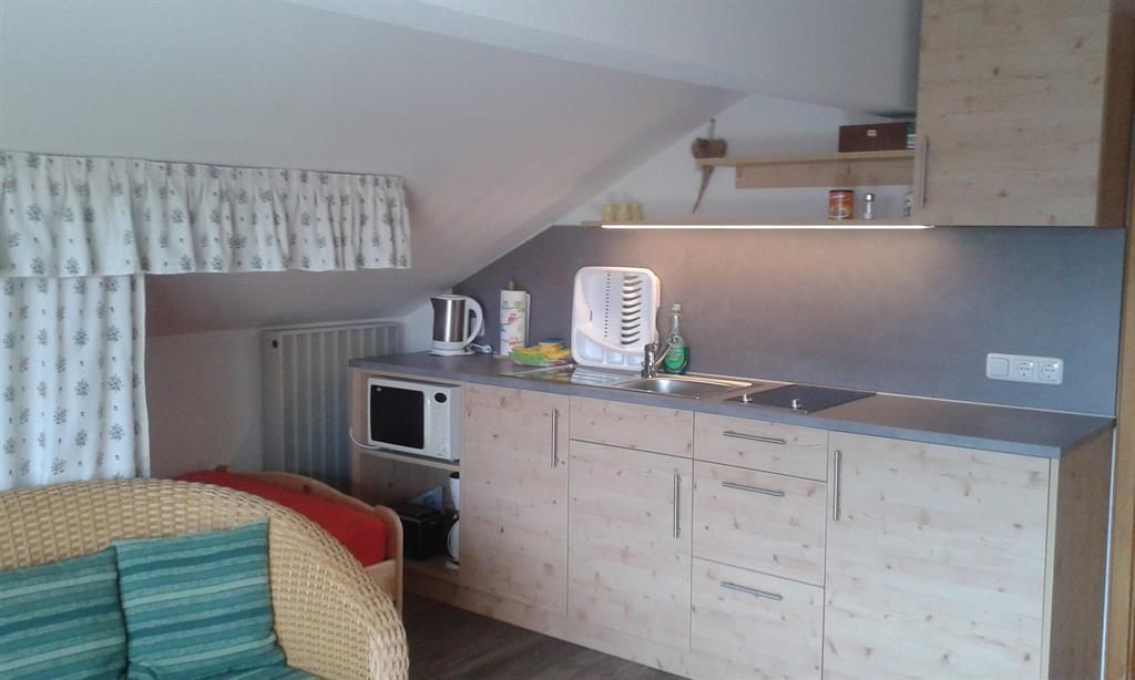 Küchenzeile der Wohnküche