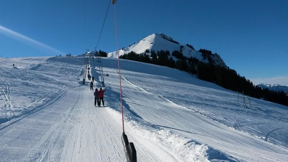 Blick zum Grüntengipfel bei traumhaftem Schnee