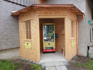 Käseautomat der Schönegger Käse-Alm in Hinterstein