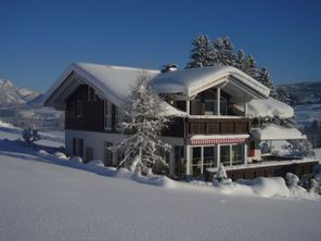 Außenansicht von Südwesten im Winter