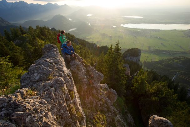 Blick unterhalb des Tegelberghauses auf Füssen