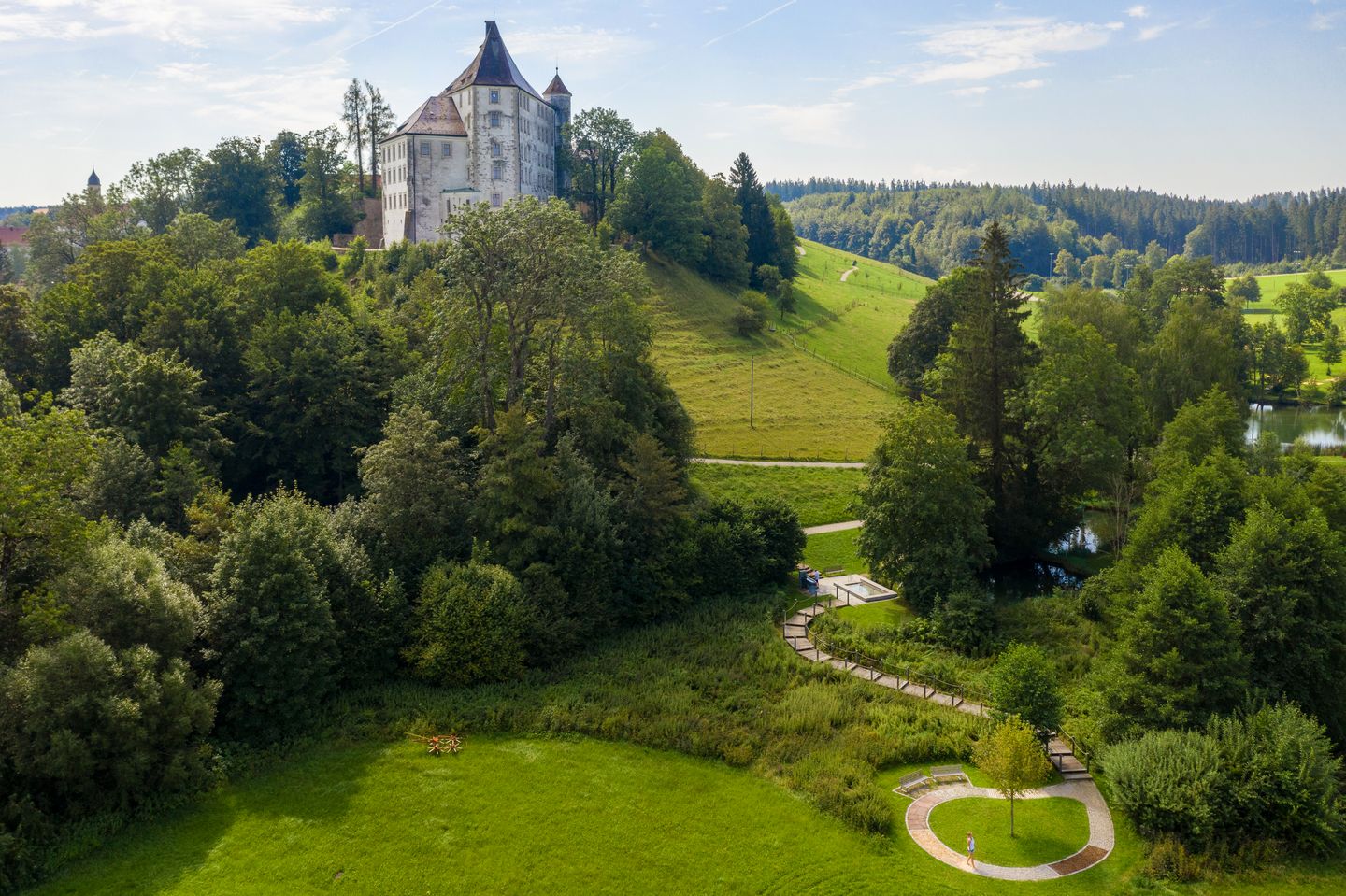Hohes Schloss Barfußpfad in Bad Grönenbach im Allgäu