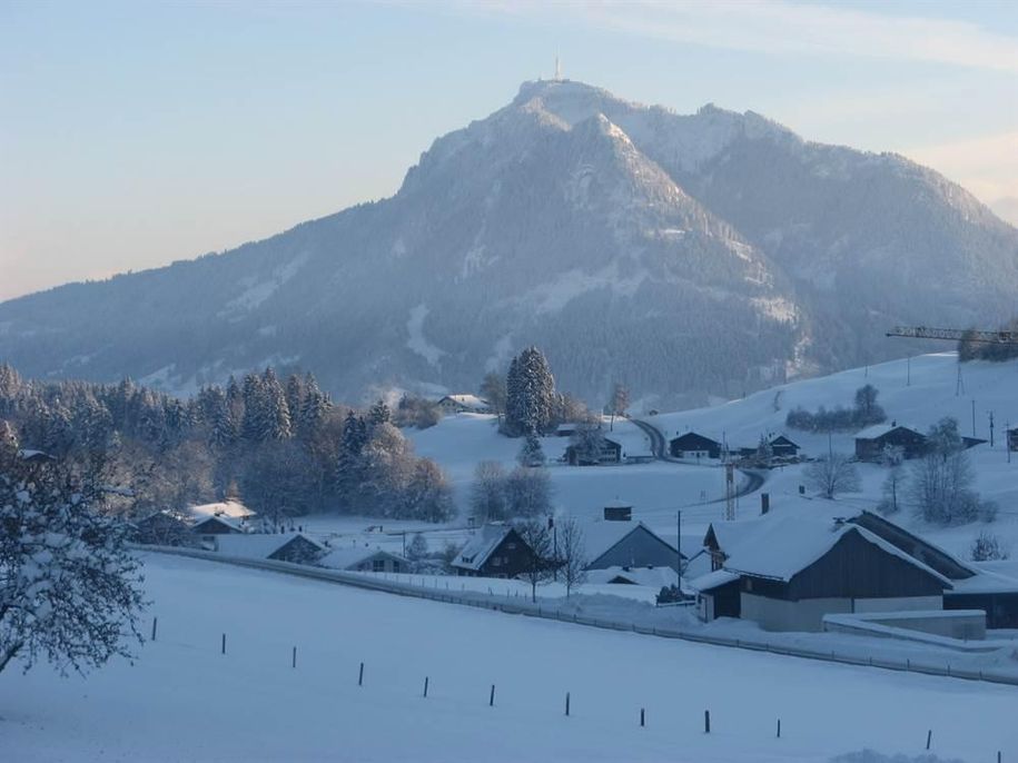 Ausblick Gunzesried und unser Hausberg Grünten