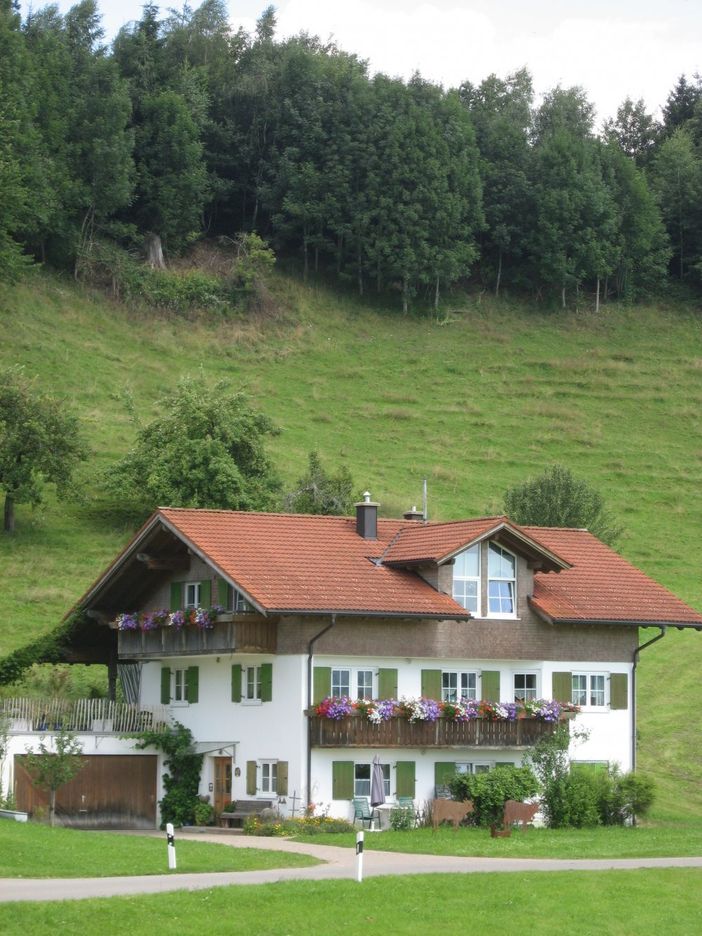 Unser Haus mit Blick auf Terrasse