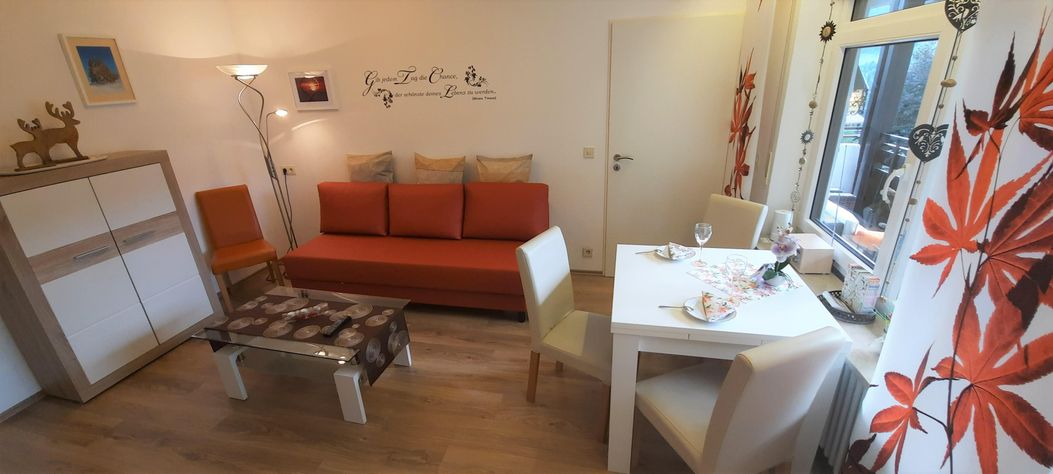 Wohnbereich/-essbereich