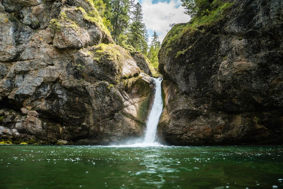 Der untere Wasserfall der Buchenegger Wasserfälle