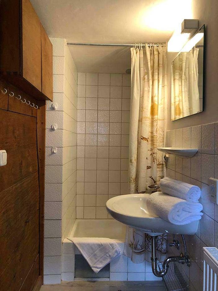 Ferienwohnung_Buecheler_EG_Badezimmer_05