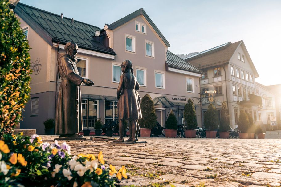 Mönch am Klosterplatz ©Tourist Information Immenstadt, Tobias Bäurle (1)