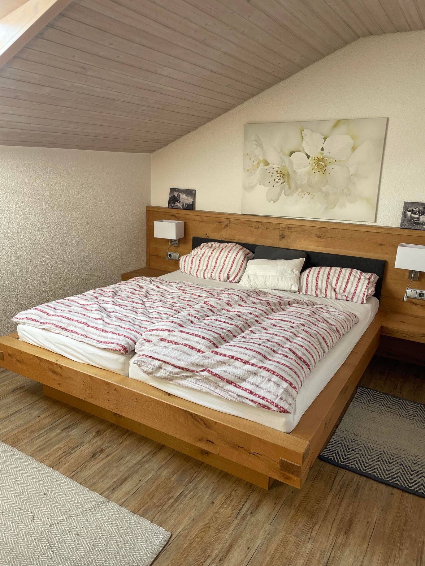 Schlafzimmer 1