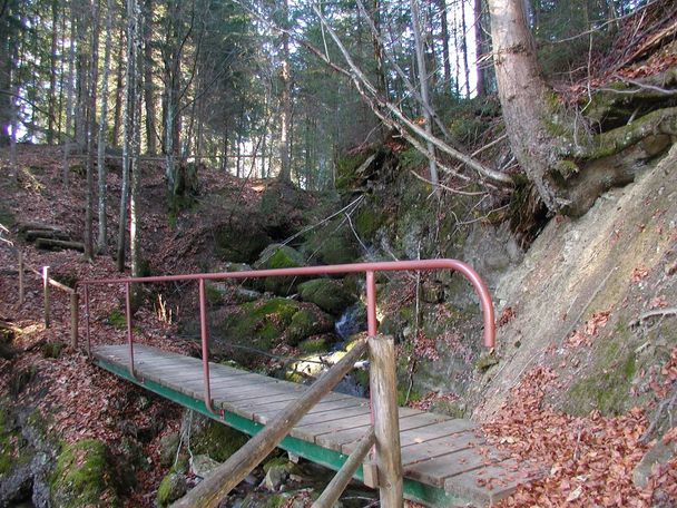 Schiessbachtobel als alternativer Weg