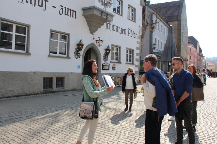 stadtfuehrung_in_der_innenstadt_von_isny