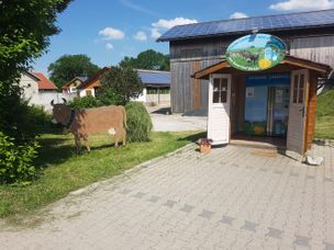 Milchtankstelle bei Familie Böckler