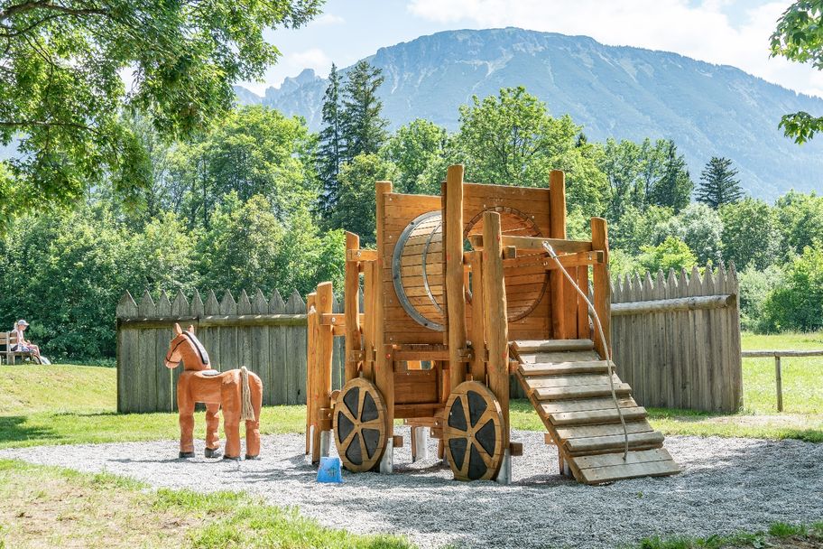 Pfrontener Ritterspielplatz