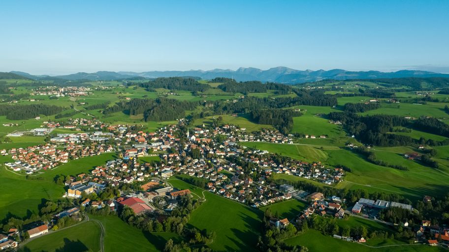 Weiler im Allgäu mit der Nagelfluhkette