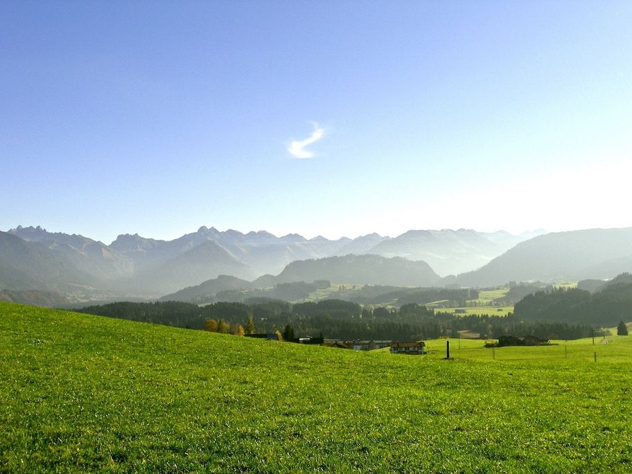 Aussicht auf das Obere Illertal zwischen Schweineberg-Wielenberg