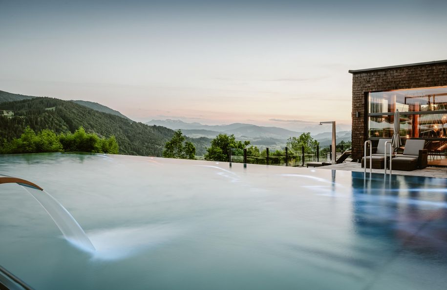 Infinitypool