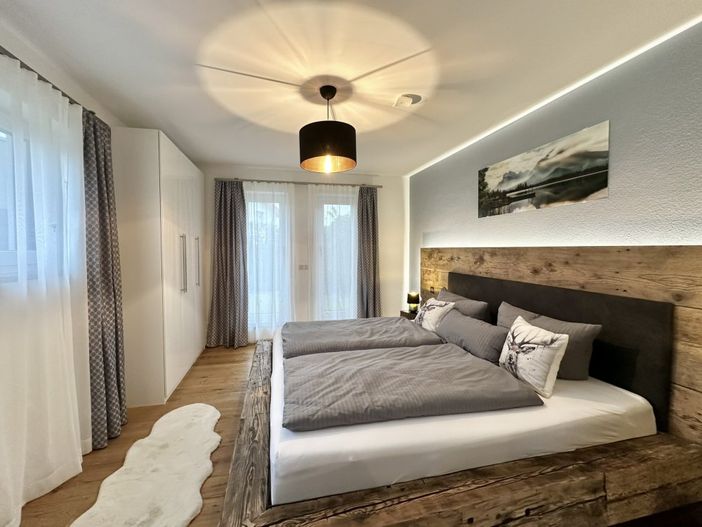 Schlafzimmer 1 gesamte Ansicht