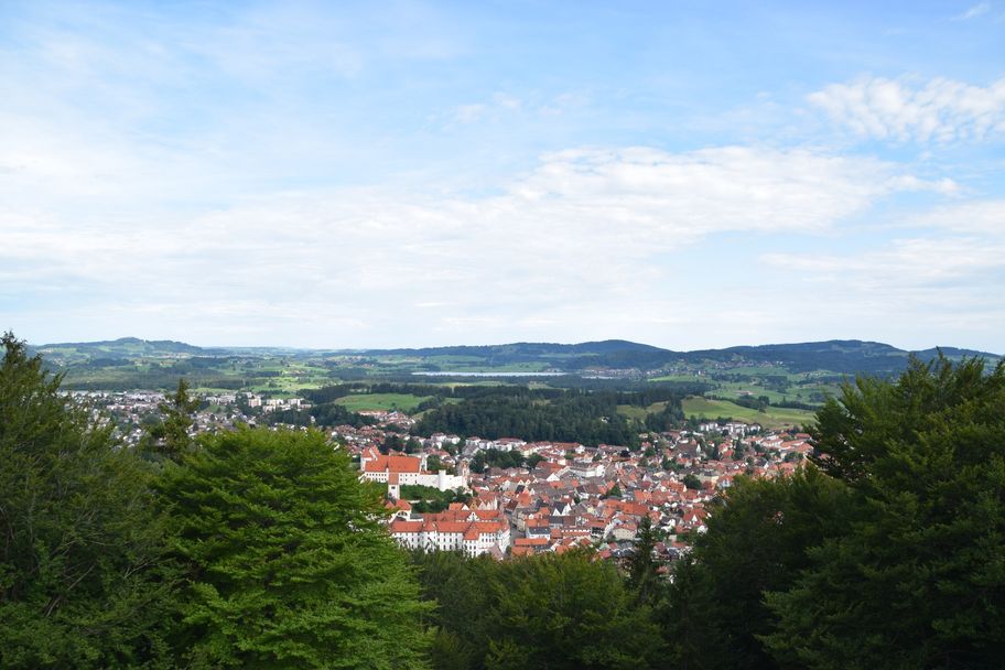 Blick auf Füssen vom Kalvarienberg aus