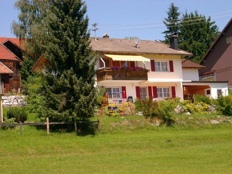 Ansicht mit Garten