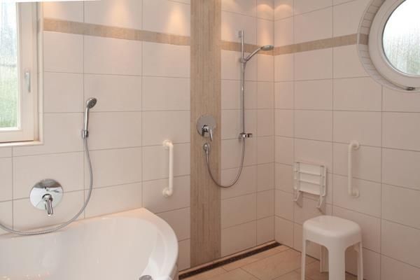 Haus in der Sonne EG #46 Badezimmer 03