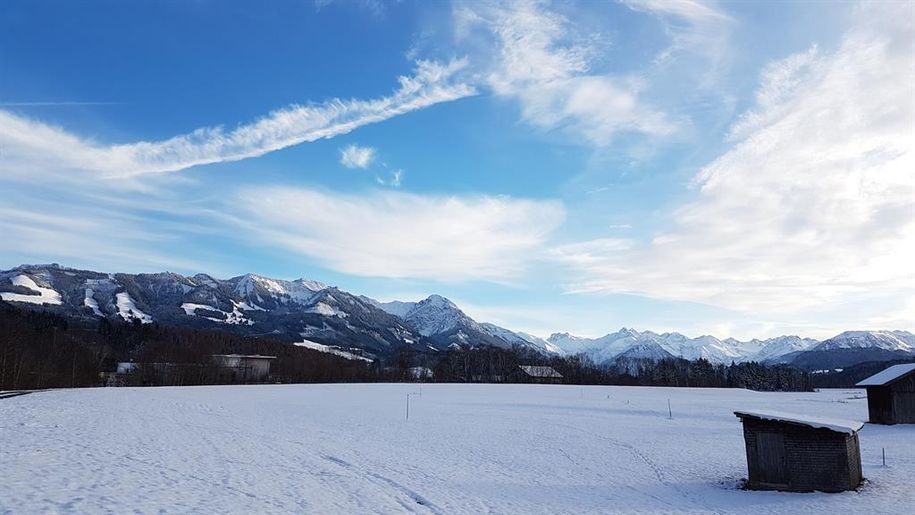Oberstdorfer Berge im Hintergrund; li.Sonnenkopf
