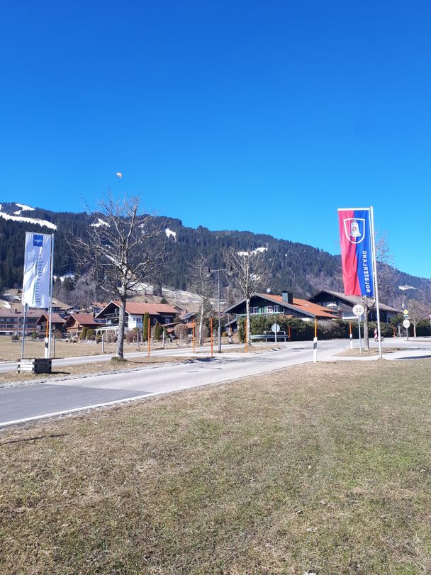 Die Entdecker-Tour startet am Ortsausgang in Richtung Obermaiselstein.