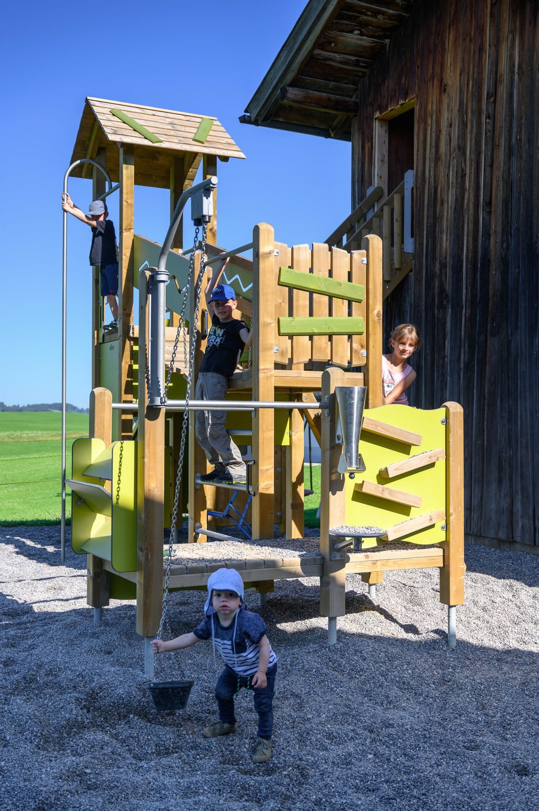 Ferienhof Schweiger-Spielplatz