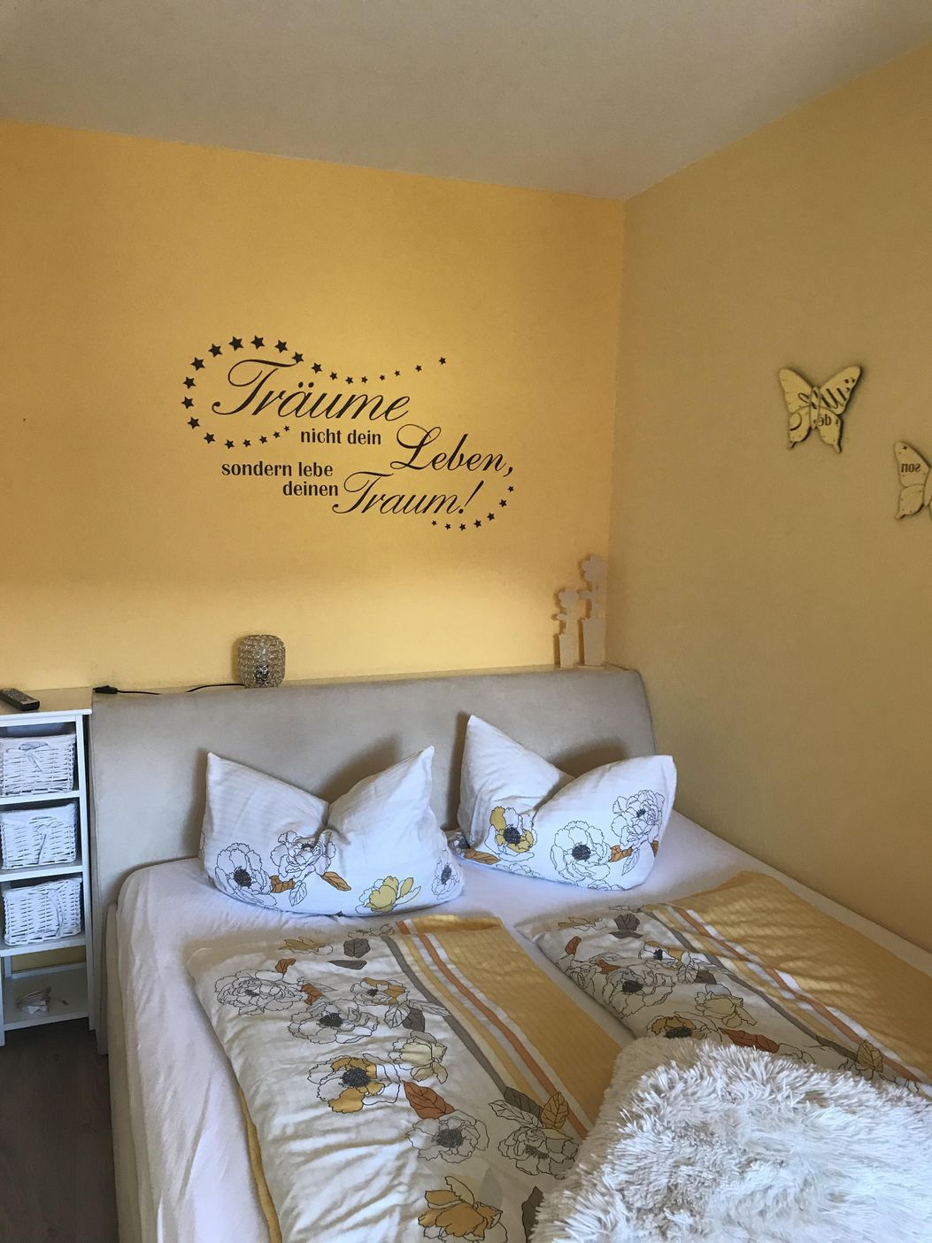 Romantisches Doppelbett zum wohlfühlen