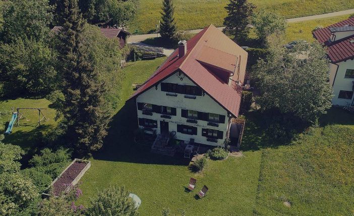 Garten und Haus aus der Vogelperspektive