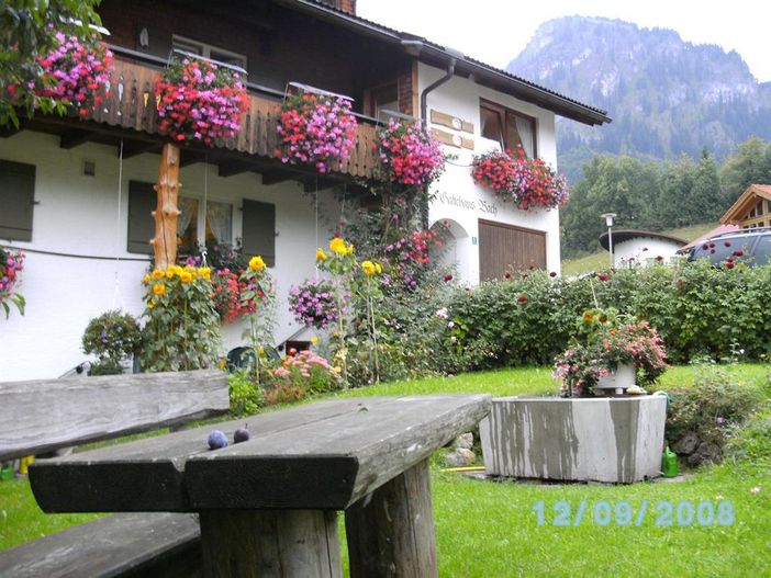 Vor dem haus